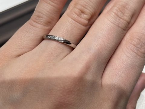 【アイプリモ(I-PRIMO)の口コミ】 デザインが豊富で丁寧に接客してくださいました。
色々試しに試着できたの…