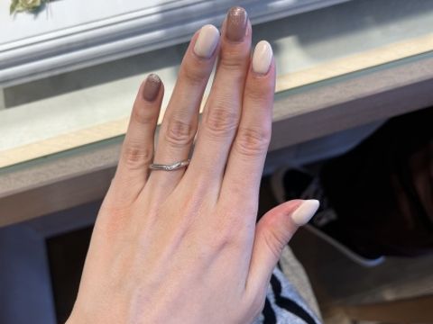 【ジュエリークラフトYAMAJIの口コミ】 V字タイプの結婚指輪になって、オシャレかつデザイン性があっていいなと思…
