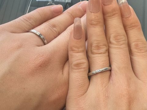 【エクセルコダイヤモンド(EXELCO DIAMOND)の口コミ】 他にはなかなか無い、黒ダイヤのデザインがとても気に入りました。なおか…