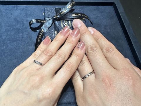 【ハリー・ウィンストン(Harry Winston)の口コミ】 指輪のデザインはダイヤいっぱいのものかすごく迷いましたが、結婚指輪ら…
