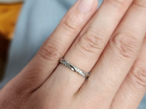 【エクセルコダイヤモンド(EXELCO DIAMOND)の口コミ】 細かいダイヤがたくさん入っていて、光の角度で輝きもかわってとてもきれ…