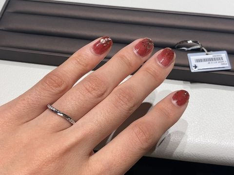 【アイプリモ(I-PRIMO)の口コミ】 ウェーブデザインが希望だったので形が非常にタイプでした。その上かなり…