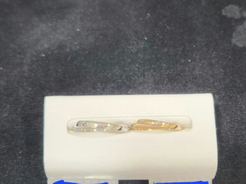 【festaria VOYAGE(フェスタリア ボヤージュ)の口コミ】 シルバーが多かったので、ゴールドの結婚指輪も試してみたいと思い、試着…