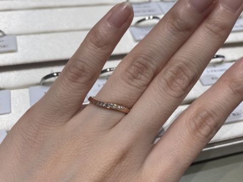 【アイプリモ(I-PRIMO)の口コミ】 価格帯も手頃で、ダイヤモンドの品質も高い点が良いと思います。デザイン…