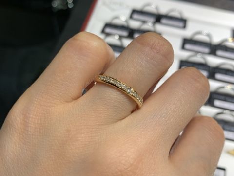 【ラザール ダイヤモンド(LAZARE DIAMOND)の口コミ】 指輪の決め手は2人がどちらも気に入って、長く着用できるデザインがいいな…