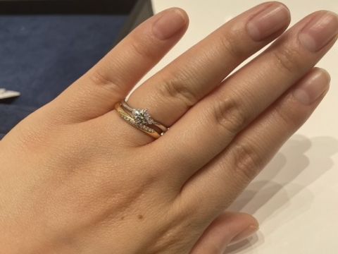 【4℃ BRIDAL(ヨンドシーブライダル)の口コミ】 ウェーブで探していました。アクアニティラインという独自の4℃さん独自の…