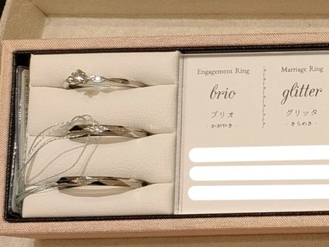 【insembre(インセンブレ)の口コミ】 プラチナがベースの、シンプルであきのこないデザインに惹かれました。少…