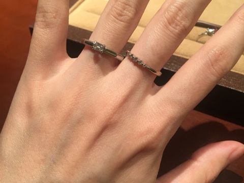 【ORECCHIO(オレッキオ)の口コミ】 四角い形がエレガントで、他にはないイメージです。
よくあるかわいい系も…