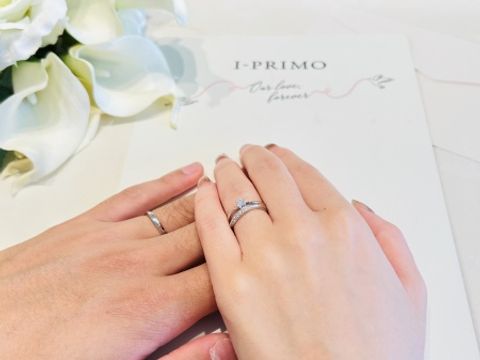 【アイプリモ(I-PRIMO)の口コミ】 指輪のデザインがとても良かったと思います。ダイアモンドの数が11石ある…