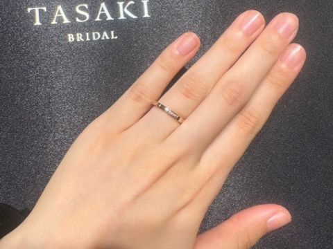 【TASAKI(タサキ)の口コミ】 tasakiオリジナルのサクラゴールドが決め手でした。
私がイエベの為、指輪…