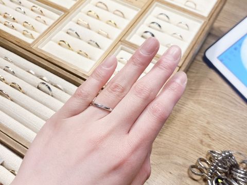 【CRAFY(クラフィ)の口コミ】 シンプルなデザインで探しており、夫婦共にものづくりが好きなので、まず…