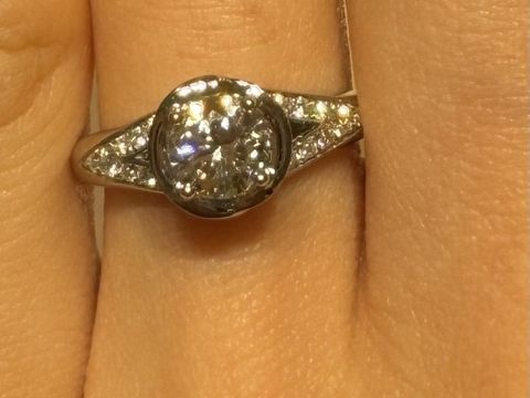 【ブルガリ(BVLGARI)の口コミ】 試着させていただきました。

ゴージャスで個性的で、他のブランドには無…