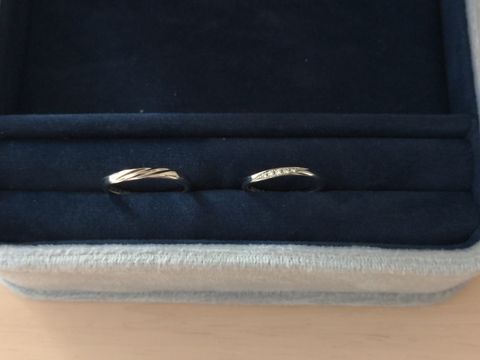 【アイプリモ(I-PRIMO)の口コミ】 シンプルなものを探していましたが、これが最も希望に近い形でした。女性…