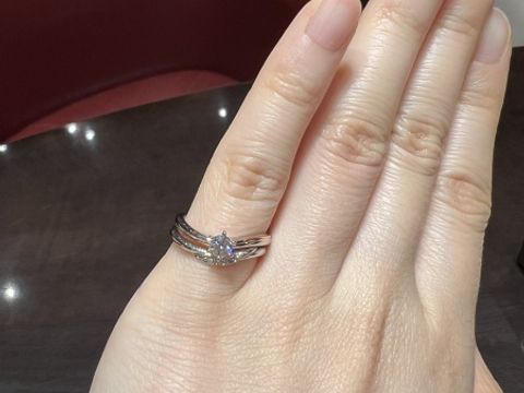 【ケイウノ ブライダル(K.UNO BRIDAL)の口コミ】 色んなお店の中でケイウノのピンクゴールドが1番好きでした。絶妙な色合い…