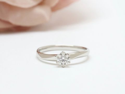 【LEGAN(レガン)の口コミ】 ダイアモンドの品質の良さを考慮して彼が選んでくれ
リングは後から一緒に…