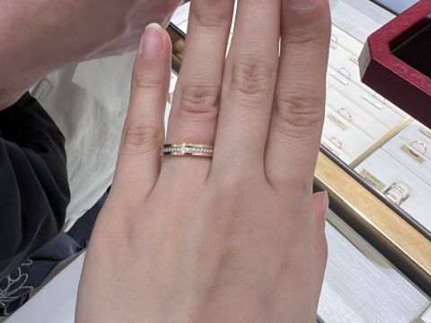 【カルティエ(Cartier)の口コミ】 デザインはかわいかったです。ですが、華やかさや光り方などは自分が思っ…