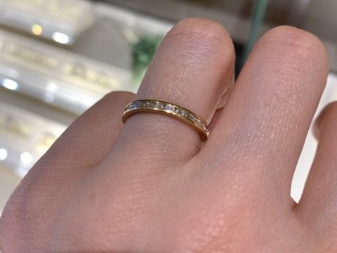 【ISLANDS(アイランズ)の口コミ】 指輪のデザインはシンプルなものから華やかなものまでたくさんありました…