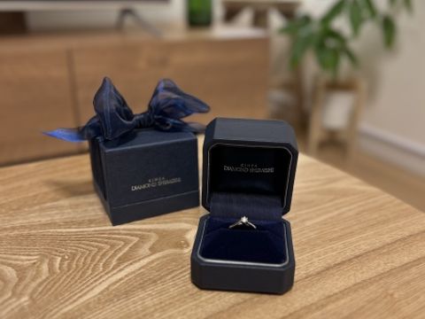 【銀座ダイヤモンドシライシの口コミ】 リングの部分のタイプがたくさんあり迷いました。私が重視するポイントは…