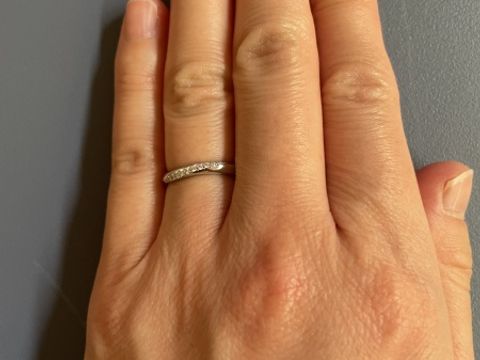 【4℃ BRIDAL(ヨンドシーブライダル)の口コミ】 私は自分の好みの付け心地、形、ダイヤの量の指輪を見つけられました。
彼…