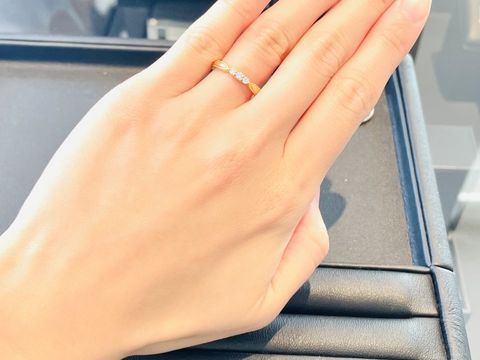【エクセルコダイヤモンド(EXELCO DIAMOND)の口コミ】 ダイヤ付きの結婚指輪を探していたところ、理想に近いデザインだったため…