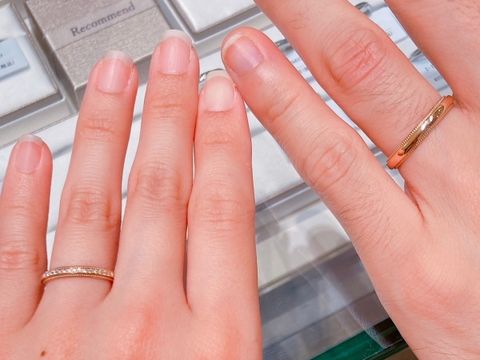 【アイプリモ(I-PRIMO)の口コミ】 馴染みの良さとデザインです。

指輪屋さんを何件か回った後の最後の1軒で…