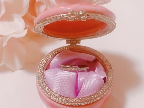 【4℃ BRIDAL(ヨンドシーブライダル)の口コミ】 メインの結婚指輪はティファニーで買いました。こちらは、温泉旅行に行く…