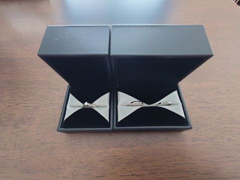 【エクセルコダイヤモンド(EXELCO DIAMOND)の口コミ】 指輪のダイヤモンドにとくにこだわれてて、指輪の細いところを見せてくだ…