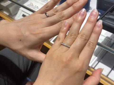 【エクセルコダイヤモンド(EXELCO DIAMOND)の口コミ】 ストレートラインのエタニティで、ダイヤが豪華に使われたデザインに惹か…