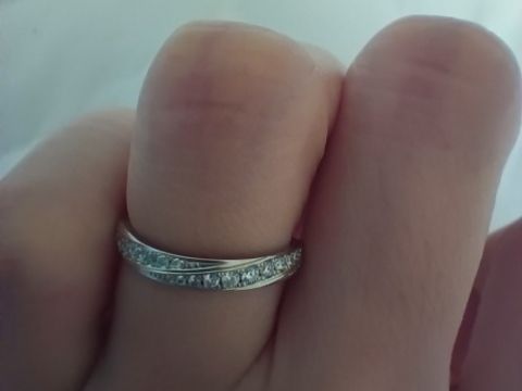 【PILOT BRIDAL(パイロットブライダル)の口コミ】 最高のつけ心地です。
サイズもフィットしています。
女性らしいゴージャ…