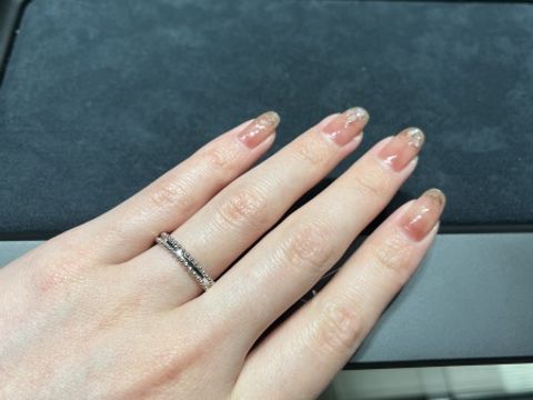 【ヴァン クリーフ＆アーペル(Van Cleef & Arpels)の口コミ】 ネットでエステルとフルエタニティを重ね付けしている写真を見て、真似し…