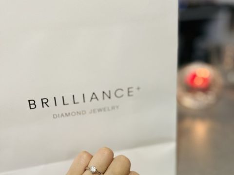 【BRILLIANCE+(ブリリアンスプラス)の口コミ】 今回はダイヤモンドの品質で選びたいと思いました。旦那さんがネットで探…