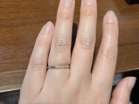 【Flavor(フレーバー)の口コミ】 コンビネーションカラーが良く探しておりました。ダイヤが並んでいる様子…