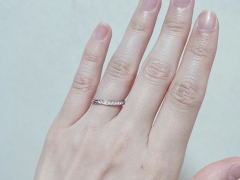 【宝寿堂(ほうじゅどう)の口コミ】 私の指(手)の形を見て、店員さんが、直線的なデザインよりねじれが入った…