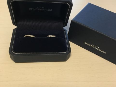 【銀座ダイヤモンドシライシの口コミ】 女性の指輪
ワンポイントのダイヤモンドが付いているものはくるくる回って…