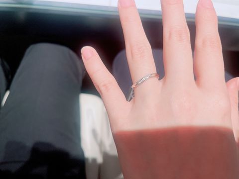 【銀座ダイヤモンドシライシの口コミ】 他ブランドでのパーソナルハンド診断で、私にはウェーブ型の指輪が似合っ…