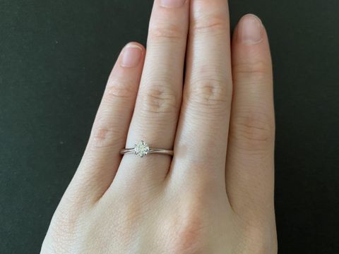 【エクセルコダイヤモンド(EXELCO DIAMOND)の口コミ】 ダイヤモンドを彼にプレゼントしてもらい、一緒に店にデザインを選びに行…