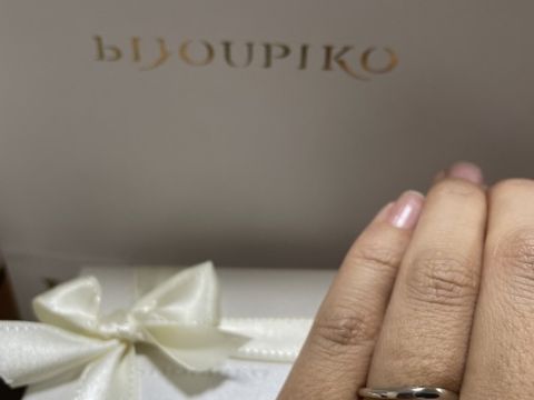 【COEUR D'OR(クゥドール)の口コミ】 柔らかい印象のカーブと膨らみがあり、
ツヤ感のある表面加工でも強すぎな…