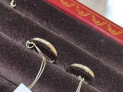 【カルティエ(Cartier)の口コミ】 Cartierの1895を試着。元々シンプルで飽きのこないデザインが好みだったの…