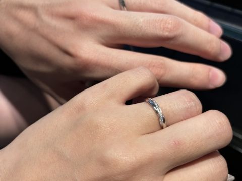 【エクセルコダイヤモンド(EXELCO DIAMOND)の口コミ】 2人の欲しいデザインを担当の方に伝えて、わたしは婚約指輪と重ね付けしや…