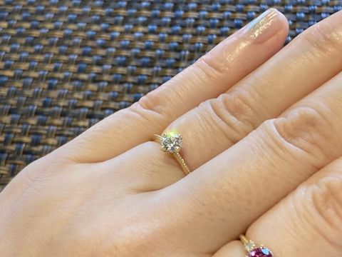 【ケイウノ ブライダル(K.UNO BRIDAL)の口コミ】 ソリテールリングの美しさの極地だと思いました。普段からアンティーク調…