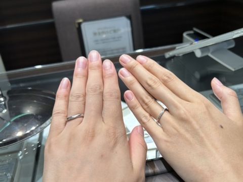 【アイプリモ(I-PRIMO)の口コミ】 自分の手に合うようにストレートではなくウェーブの指輪を選びました。試…