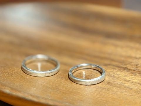 【ケイウノ ブライダル(K.UNO BRIDAL)の口コミ】 シンプルだけど、木目が綺麗でこだわりが見えること。
自分たちで作成でき…