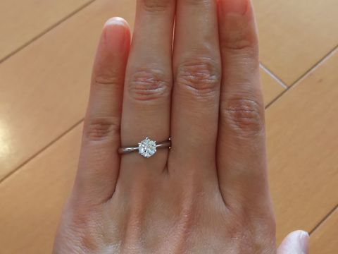 【リューツウの口コミ】 予算内で、なるべく大きいカラットで、Ｆカラー以上、VS2以上、トリプルエ…