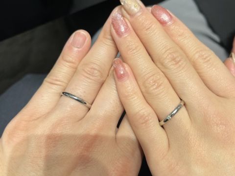 【銀座ダイヤモンドシライシの口コミ】 指輪のデザイン、テイストについては、シンプルなデザイン、素材はプラチ…