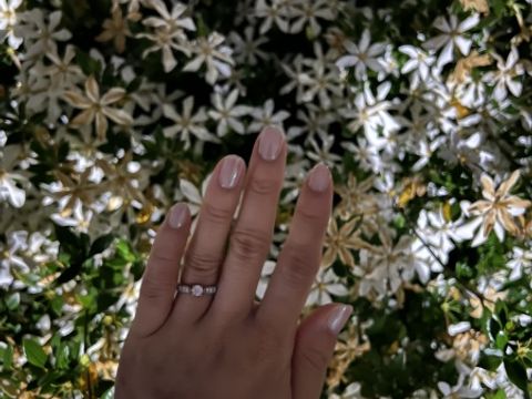 【エクセルコダイヤモンド(EXELCO DIAMOND)の口コミ】 ゴージャスなところが1番のポイントです。店舗に見に行く前はシンプルなも…