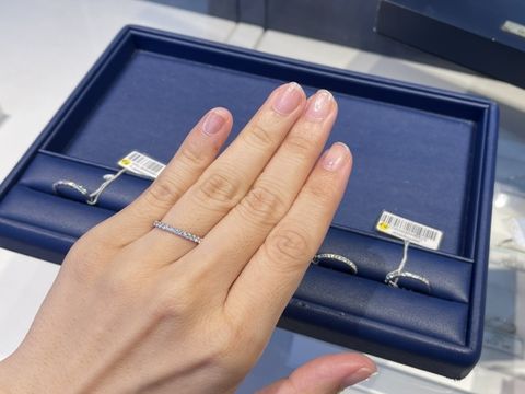 【銀座ダイヤモンドシライシの口コミ】 ダイヤモンドがついていること、そのダイヤモンドが綺麗かどうか、素材は…