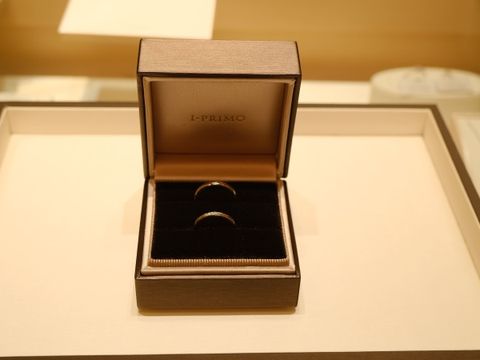 【アイプリモ(I-PRIMO)の口コミ】 2人の指の形にはストレートが似合うということで、自分たちの好みとも合致…