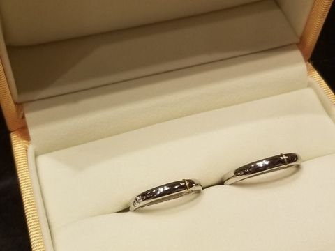 【ケイウノ ブライダル(K.UNO BRIDAL)の口コミ】 イベント性がある純糸結びのデザインにしました。金の糸でお互いの指輪を…
