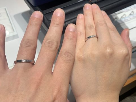 【銀座ダイヤモンドシライシの口コミ】 ストレートタイプのシンプルなデザインの指輪を探していましたが、色々な…