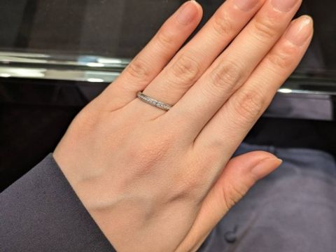 【ラザール ダイヤモンド(LAZARE DIAMOND)の口コミ】 アプローズ、デランシーを試着しました。アプローズはエタニティリングの…
